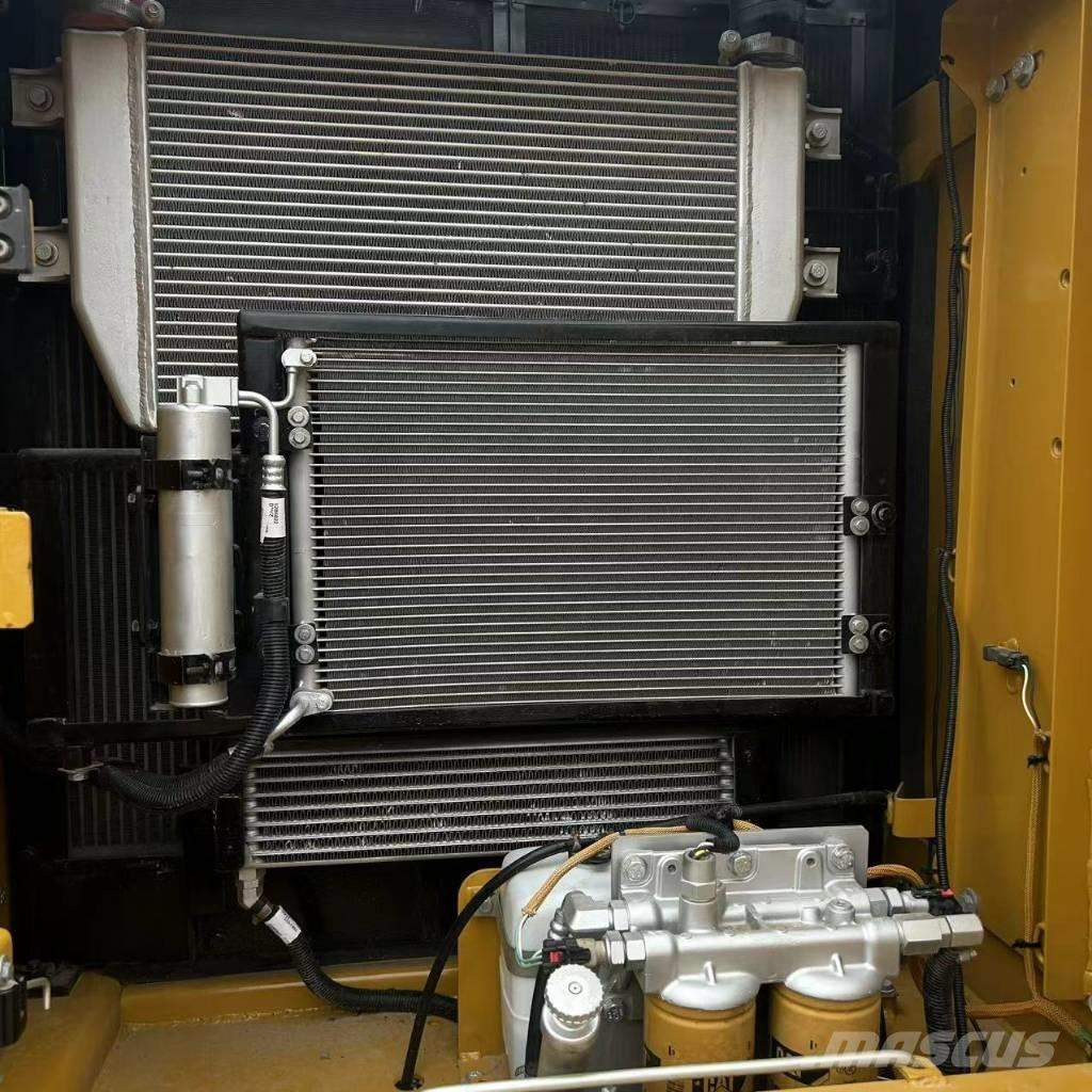 CAT 320 D L Paletli ekskavatörler