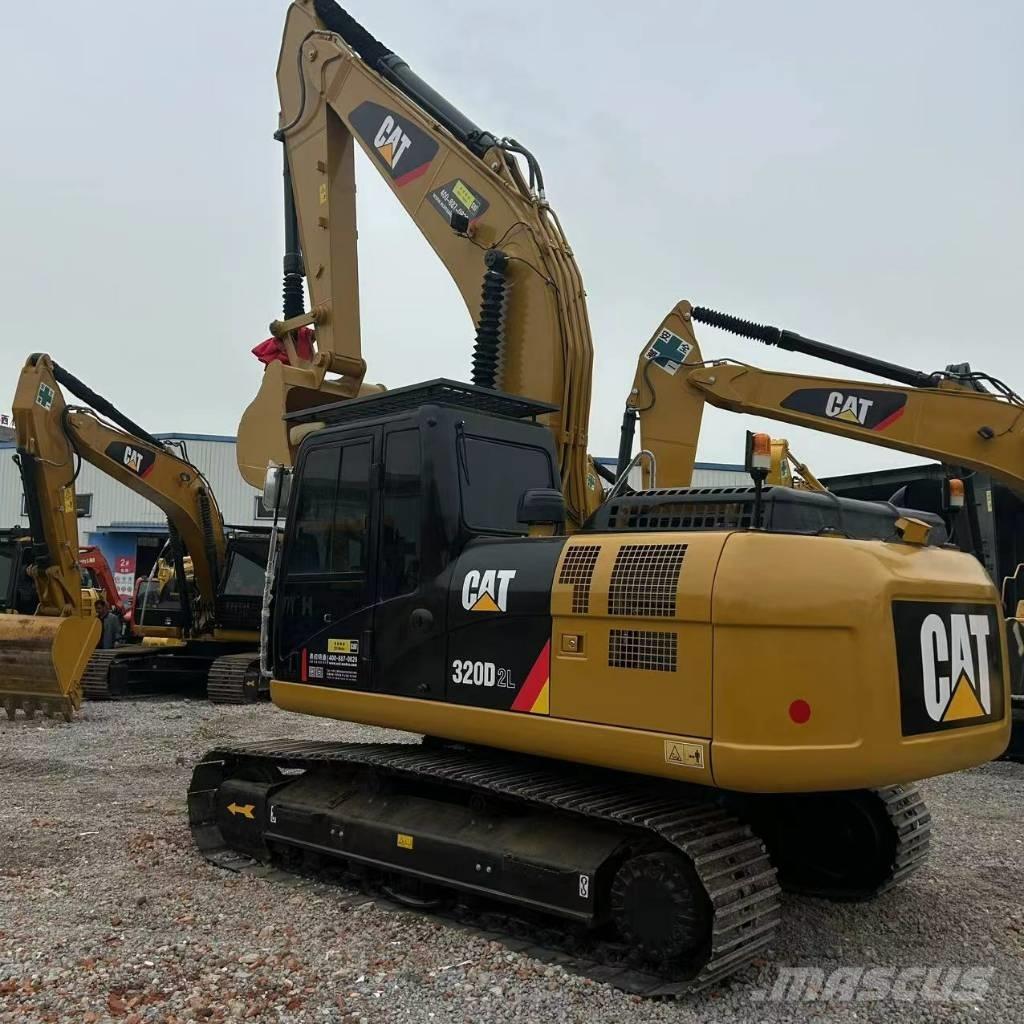 CAT 320 D L Paletli ekskavatörler