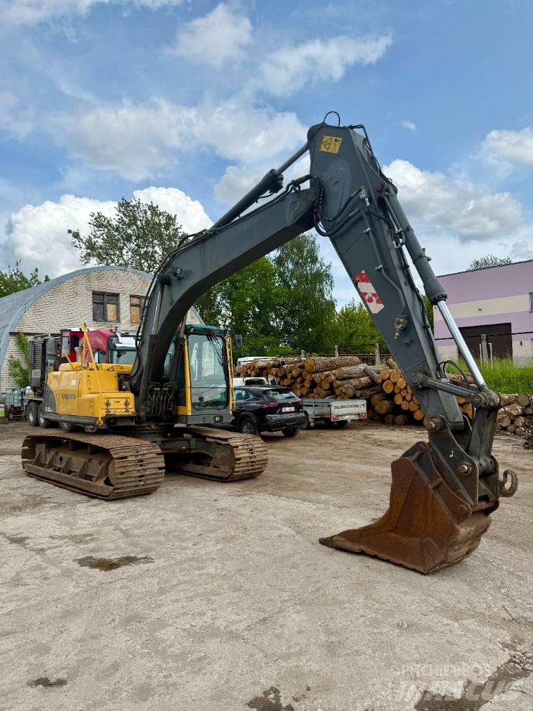 Volvo EC 160 B LC Paletli ekskavatörler