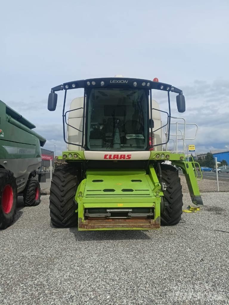 CLAAS Lexion 670 Biçerdöverler