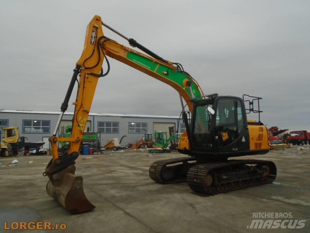 JCB JS 131 LC Paletli ekskavatörler