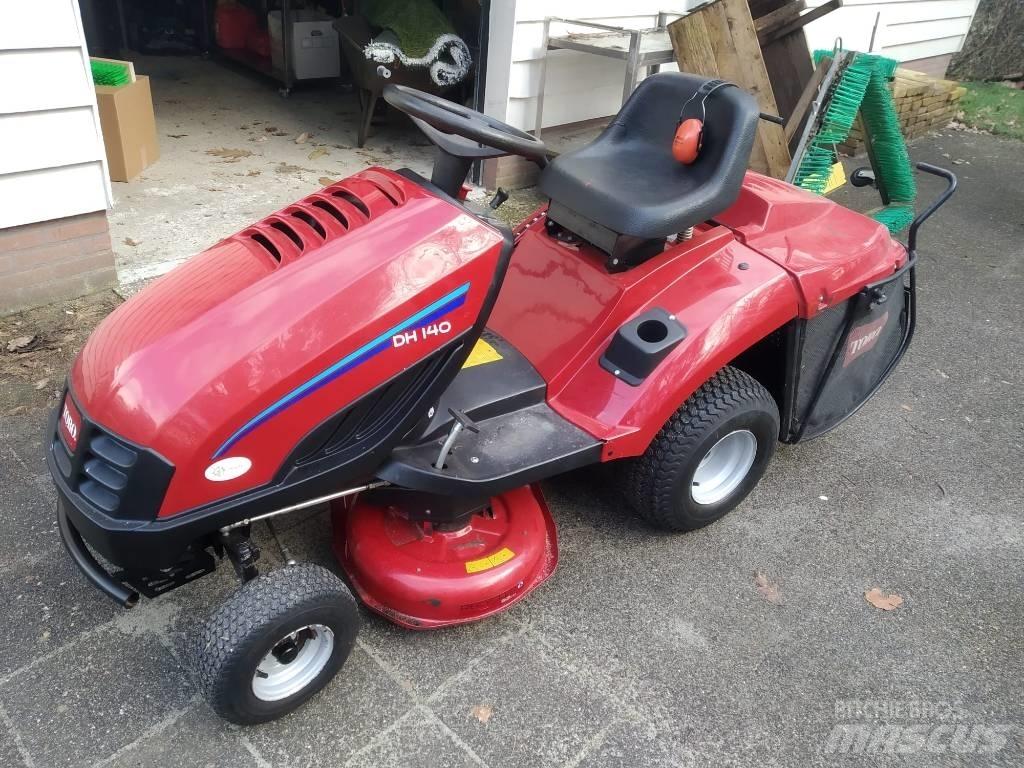 Toro zitmaaier DH140 Mobil çim biçme makineleri