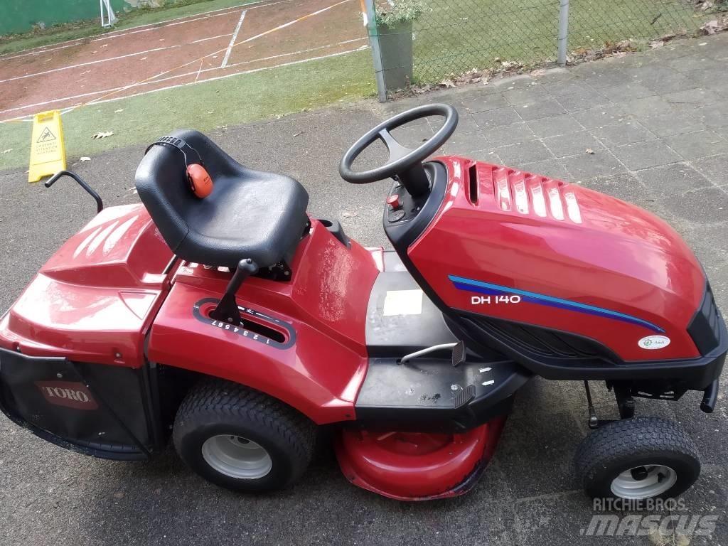 Toro zitmaaier DH140 Mobil çim biçme makineleri