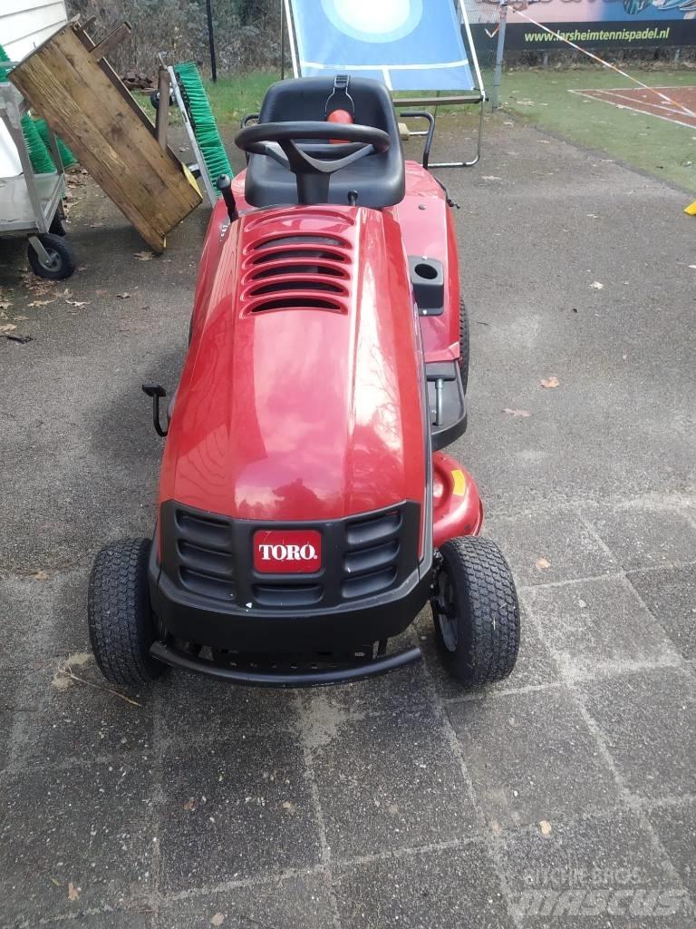 Toro zitmaaier DH140 Mobil çim biçme makineleri