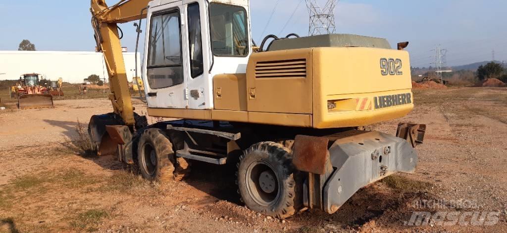 Liebherr A 902 Lastik tekerli ekskavatörler