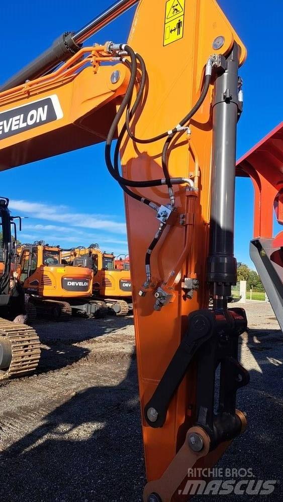 Develon DX 210 NLC-7 Paletli ekskavatörler