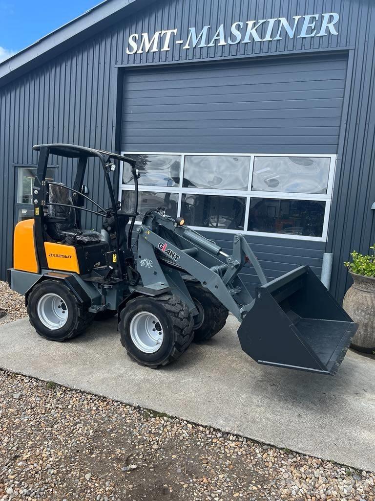 GiANT 332 SWT Mini yükleyiciler