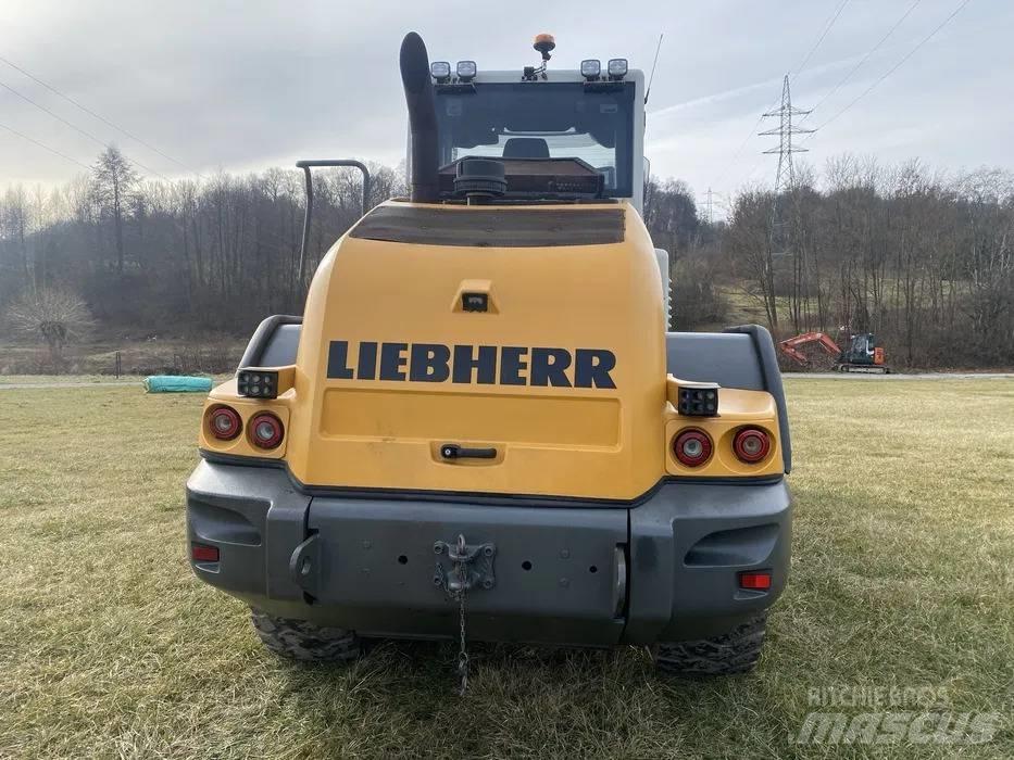 Liebherr L546 Tekerlekli yükleyiciler