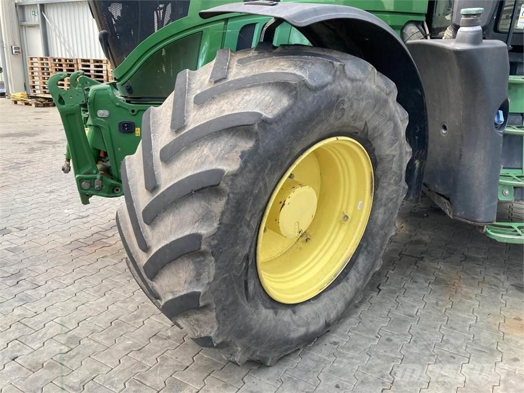 John Deere 6230R Traktörler