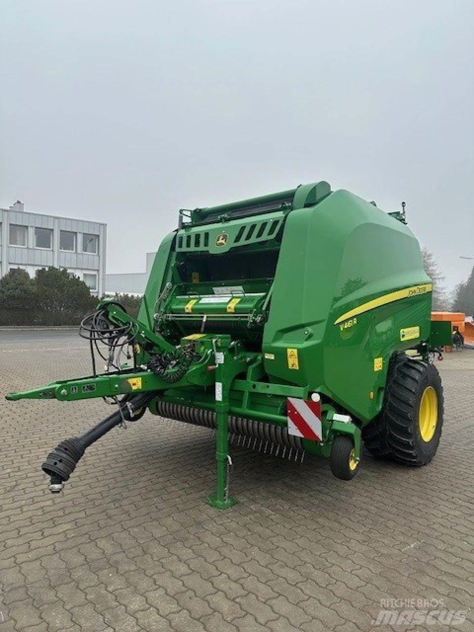 John Deere V461R Rulo balya makinalari