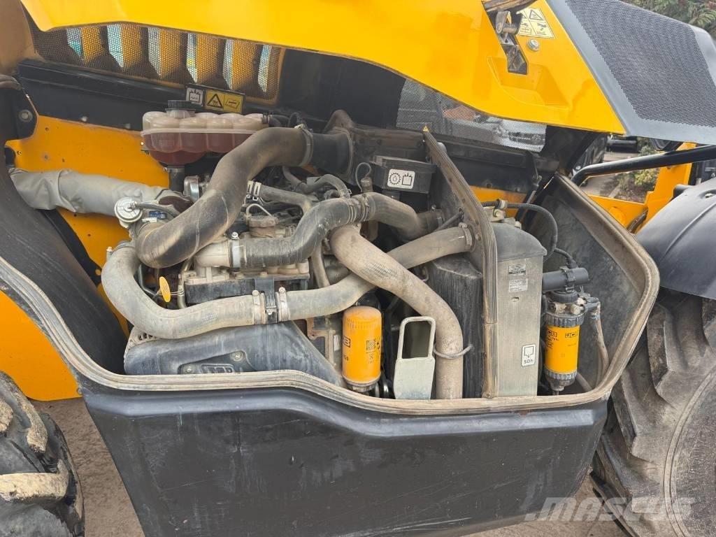 JCB 535-125 Tarimsal teleskopik yükleyiciler
