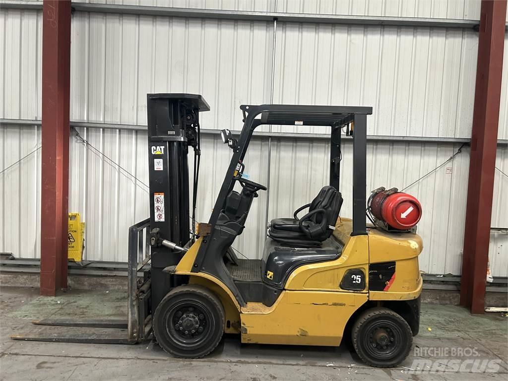 CAT GP25NT LPG'li forkliftler