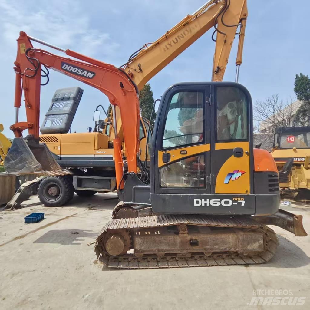 Doosan DH 60-7 Mini ekskavatörler, 7 tona dek