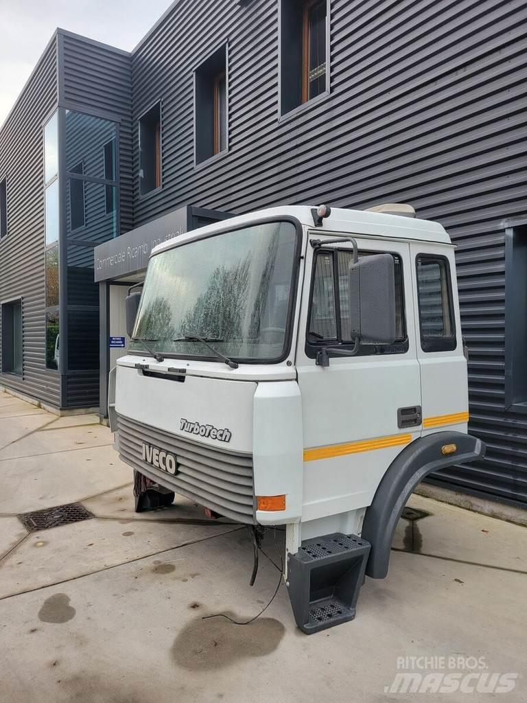 Iveco TURBOTECH Kabinler