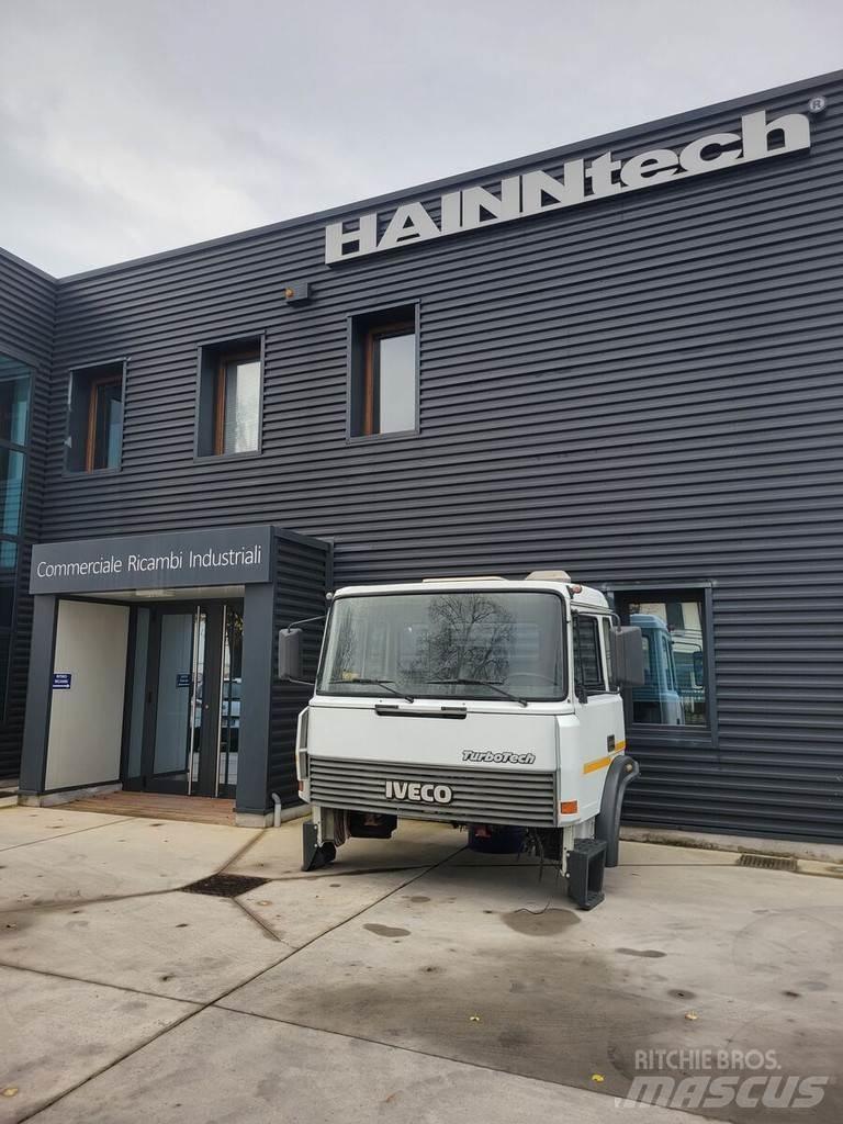 Iveco TURBOTECH Kabinler