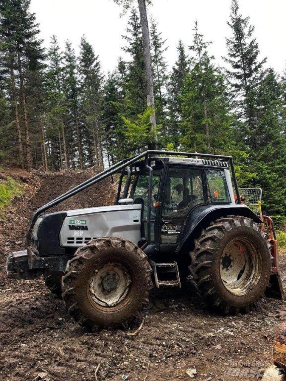 Valtra 6550 Orman traktörleri