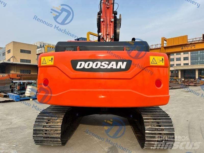Doosan DX 225 LC-9C Paletli ekskavatörler