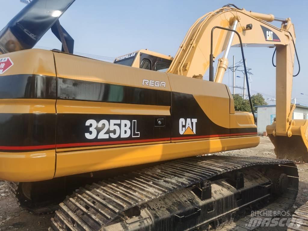 CAT 325 B Paletli ekskavatörler