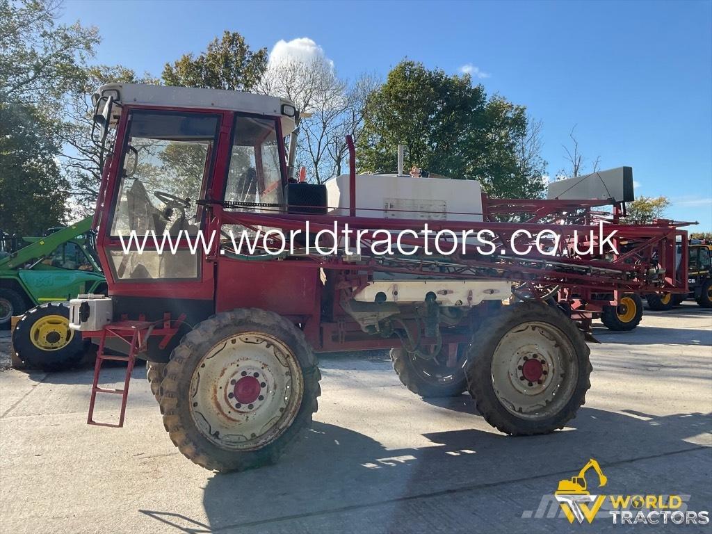 BATEMAN 2001 HI LO Kendinden tahrikli pülverizatörler