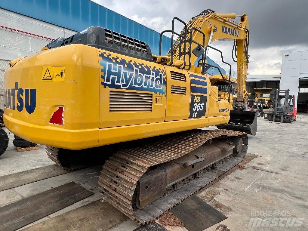 Komatsu HB365 LC-3 Paletli ekskavatörler