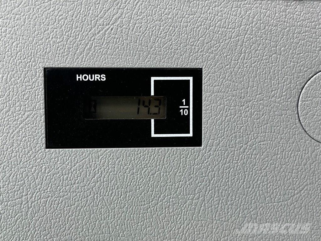 Hyundai HX 140 AL Paletli ekskavatörler