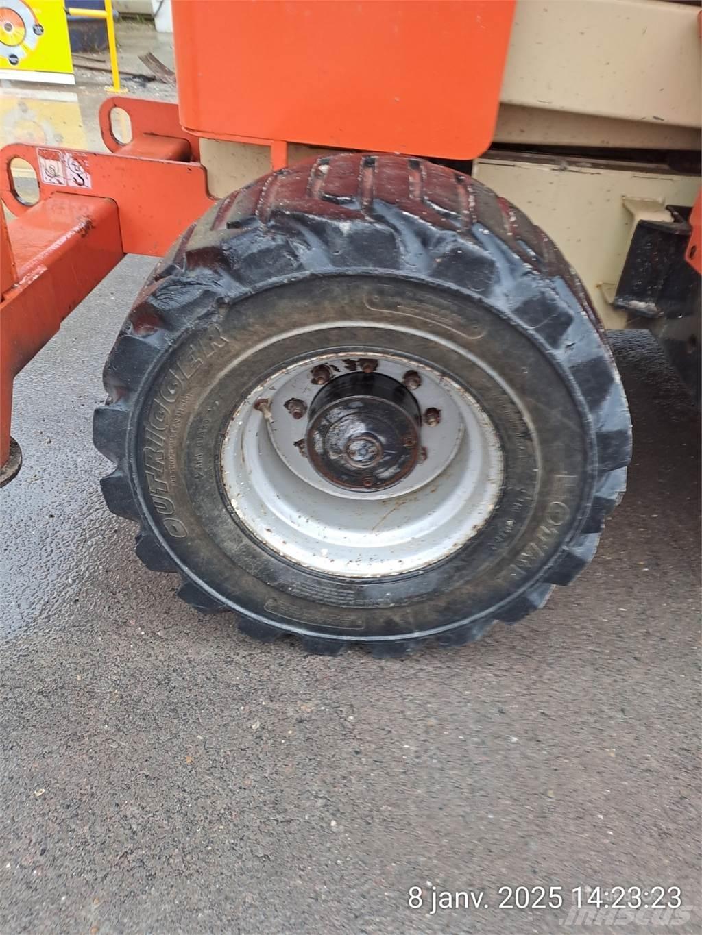 JLG 4394RT Makasli platformlar
