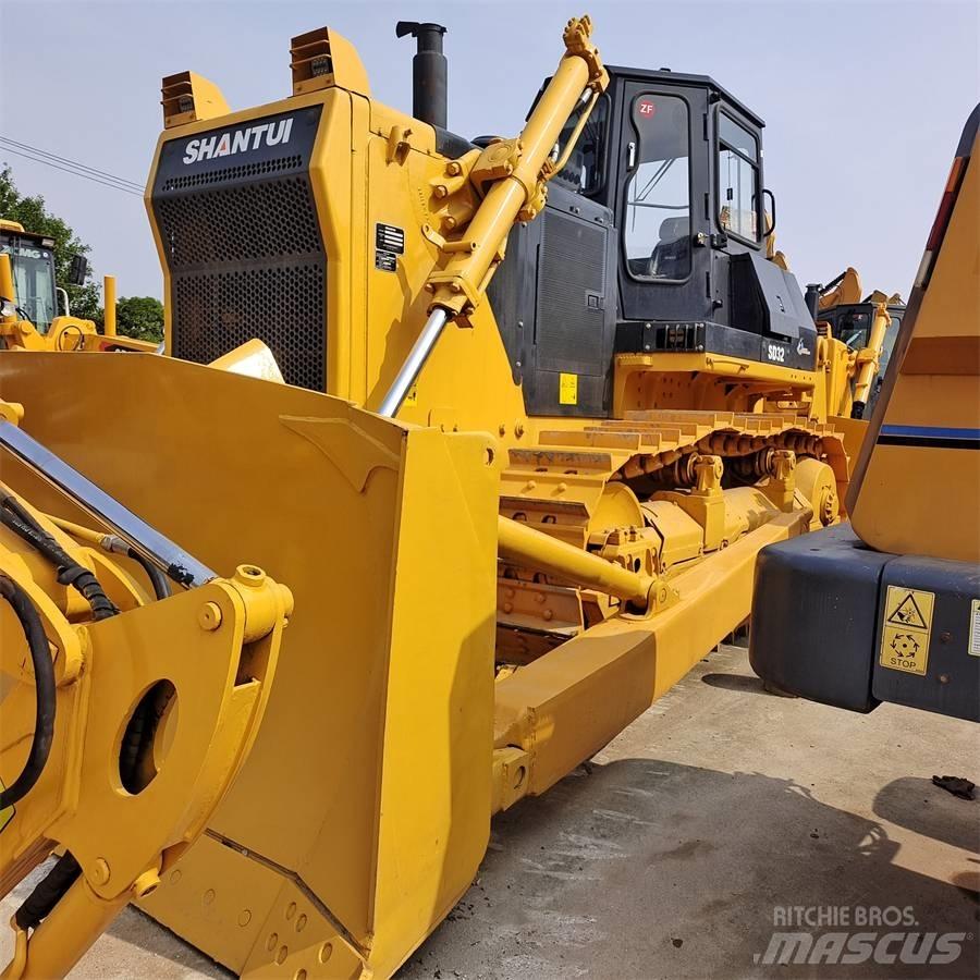 Shantui SD 32 Paletli dozerler