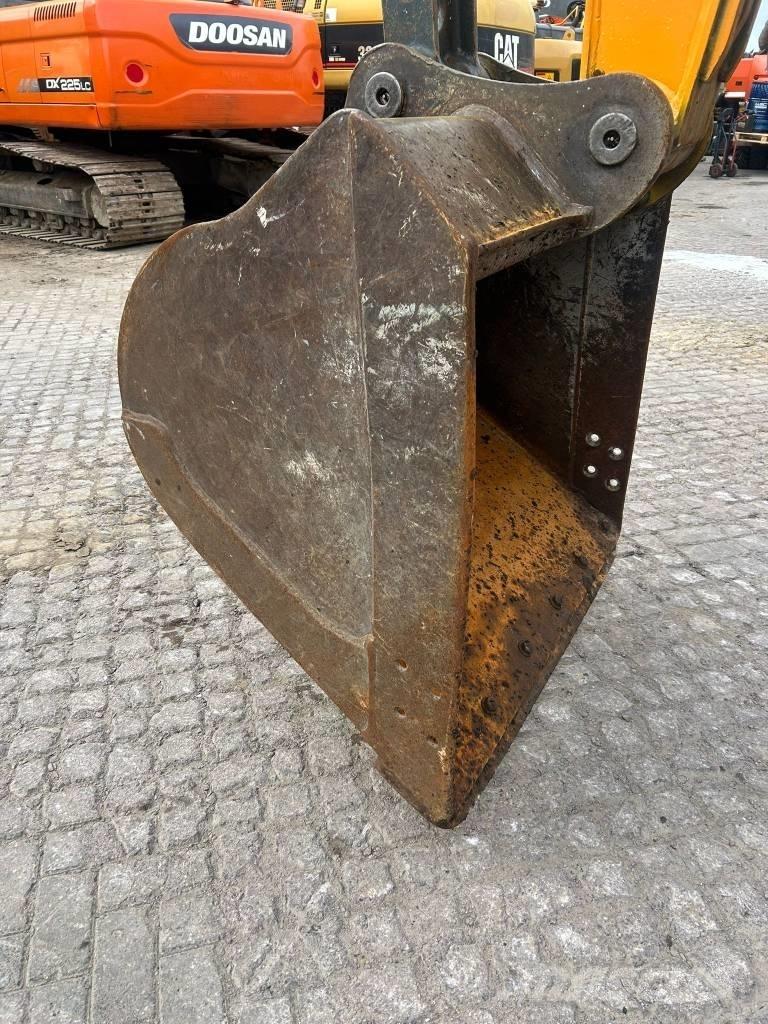 Hyundai 140W-9A Lastik tekerli ekskavatörler