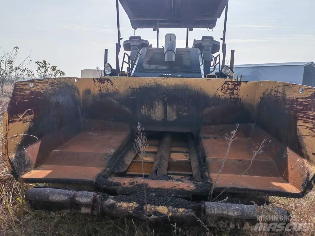 CAT AP655F Asfalt sericiler