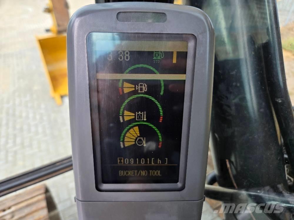 CAT 323DL Paletli ekskavatörler