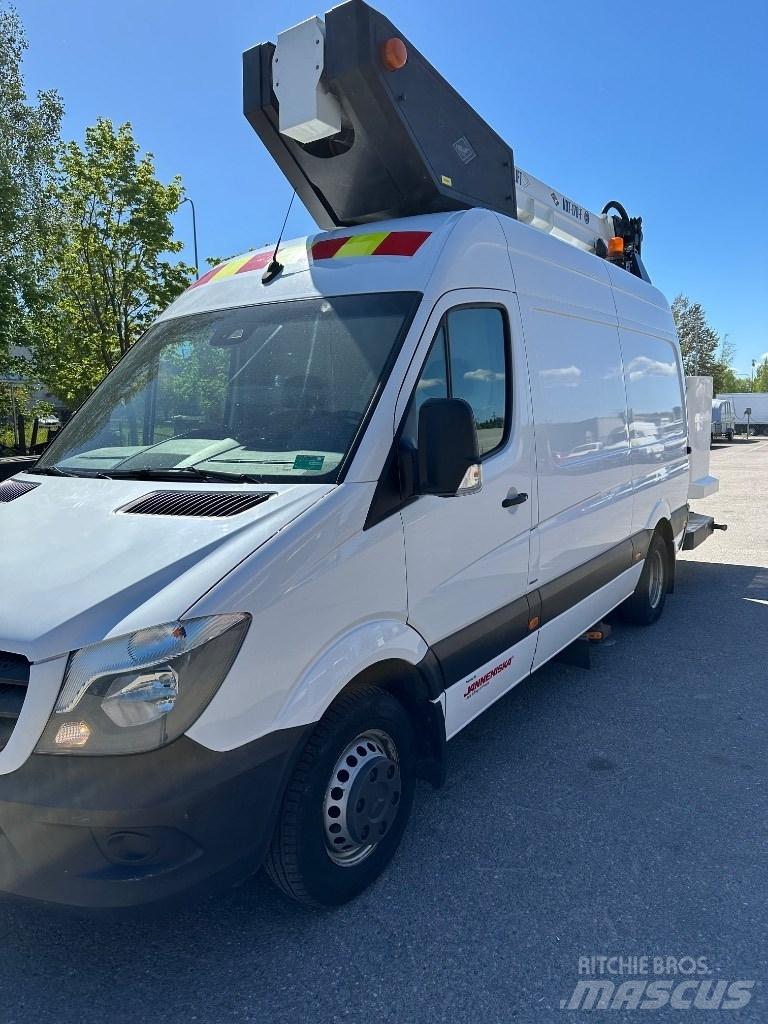 VERSALIFT VDT-170-F Araç üstü platformlar