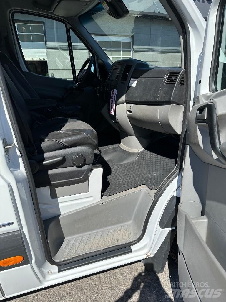 VERSALIFT VDT-170-F Araç üstü platformlar