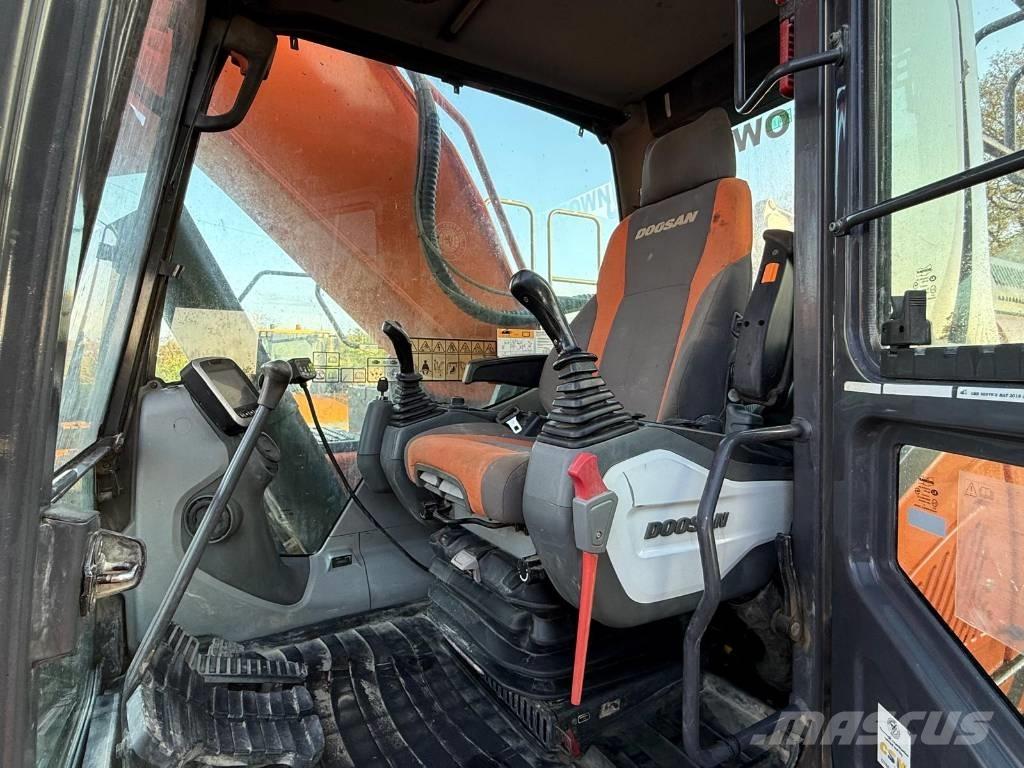Doosan DX 340 LC Paletli ekskavatörler