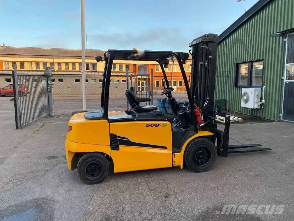 Hyundai 50 B-9 Elektrikli forkliftler