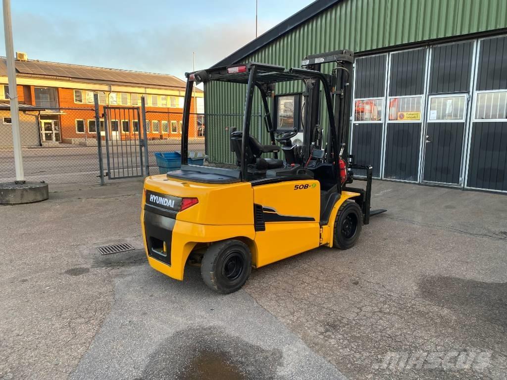 Hyundai 50 B-9 Elektrikli forkliftler