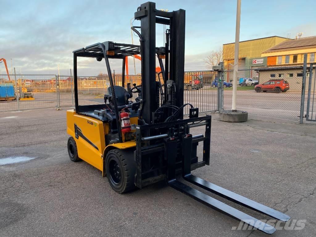 Hyundai 50 B-9 Elektrikli forkliftler