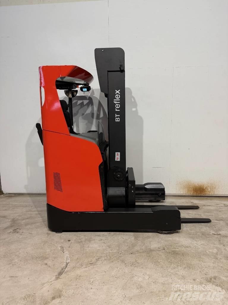 Toyota truck RRE200H Reach truck - depo içi istif araçları