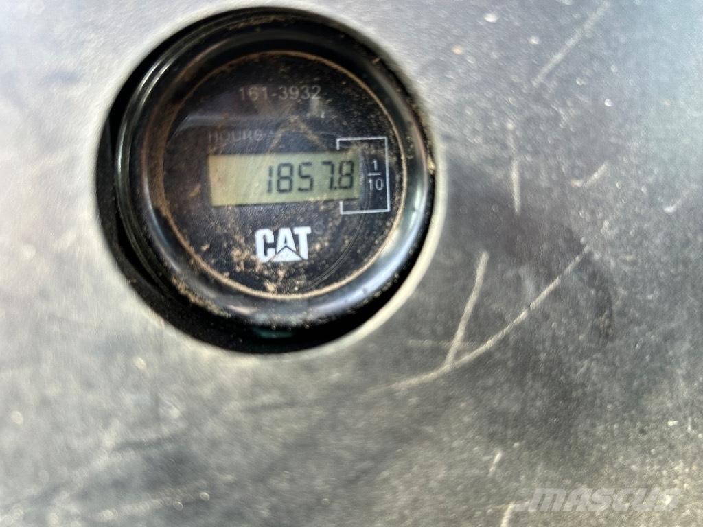 CAT 303.5 C Mini ekskavatörler, 7 tona dek