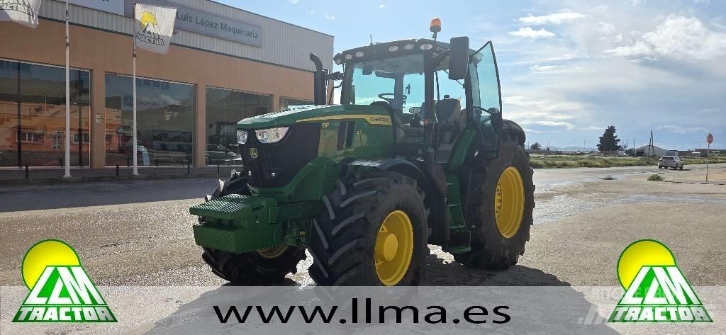 John Deere 6R 215 Traktörler
