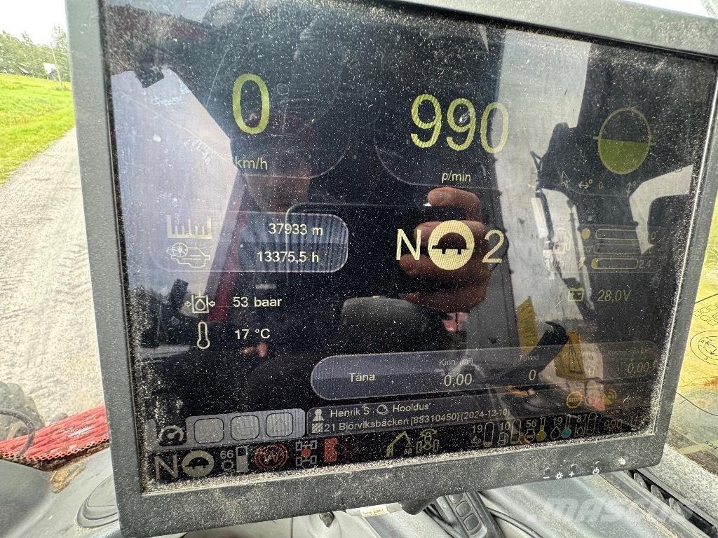Komatsu 901 Biçerdöverler