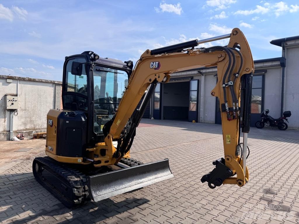 CAT 302.7 D CR Mini ekskavatörler, 7 tona dek