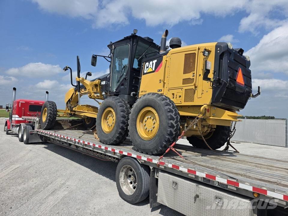CAT 140 M 2 Greyderler
