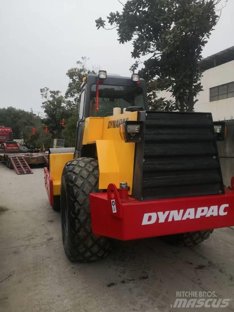 Dynapac CA 301 D Tek tamburlu silindirler