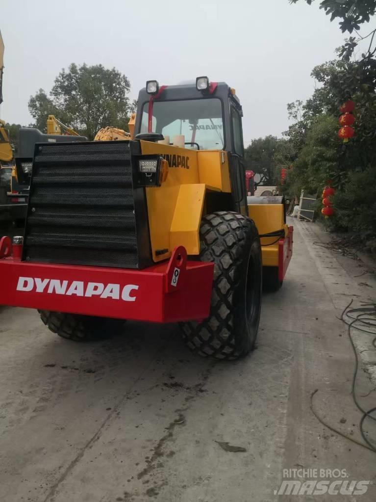 Dynapac CA 301 D Tek tamburlu silindirler