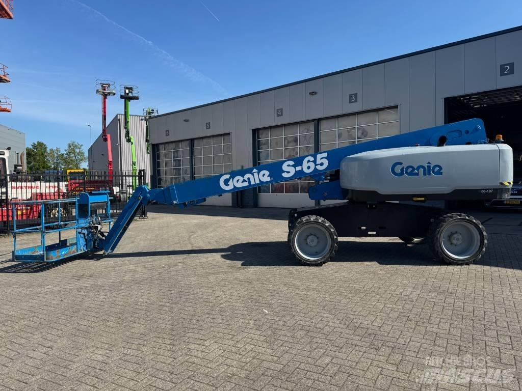 Genie S 65 Teleskopik personel platformları