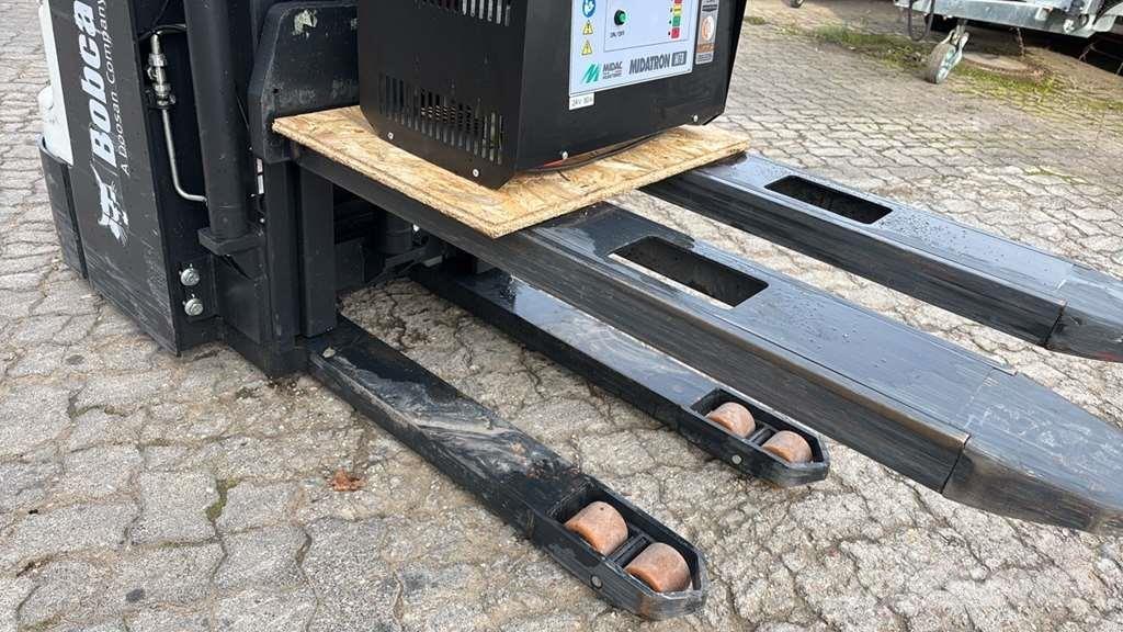 Doosan BSL16N Yaya kumandali istif makinasi