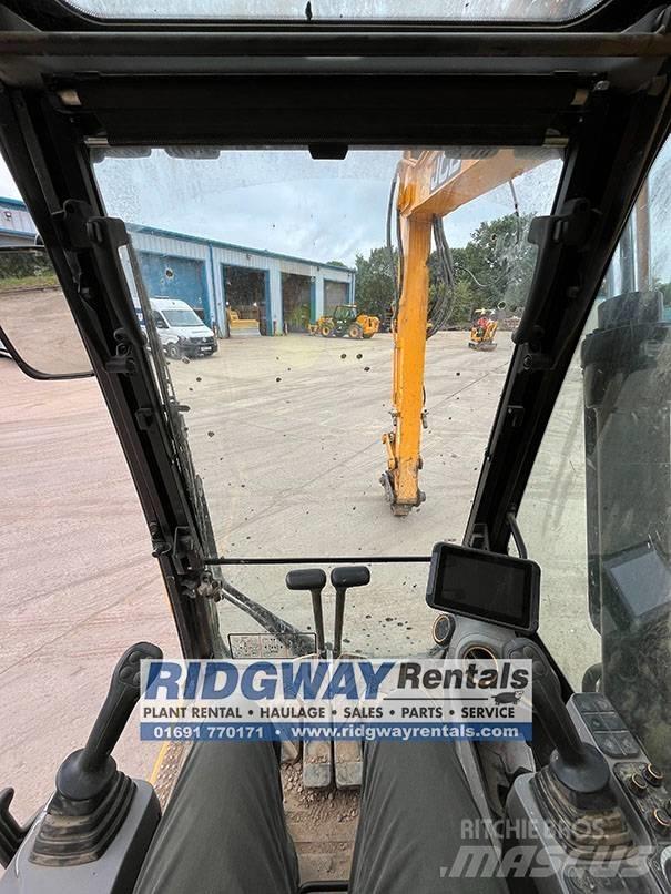 JCB 131 X L Paletli ekskavatörler