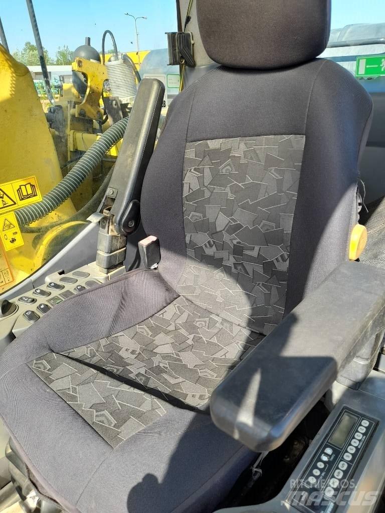 Komatsu PC 290 NLC-8 Paletli ekskavatörler