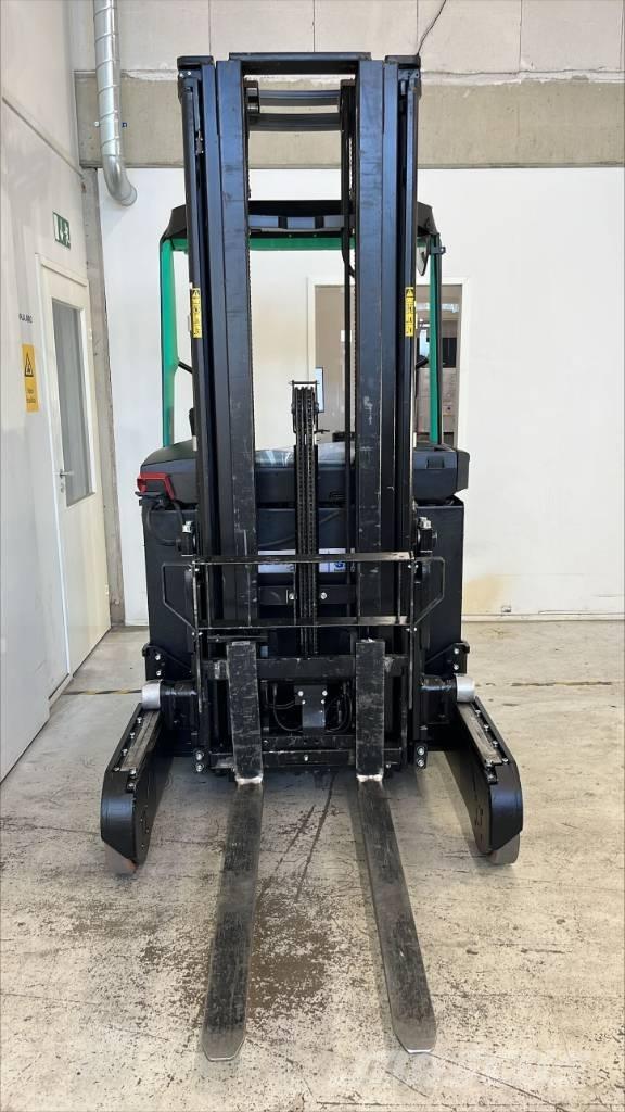 Mitsubishi RB 14 Reach truck - depo içi istif araçları
