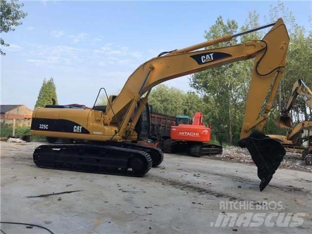 CAT 325C Paletli ekskavatörler